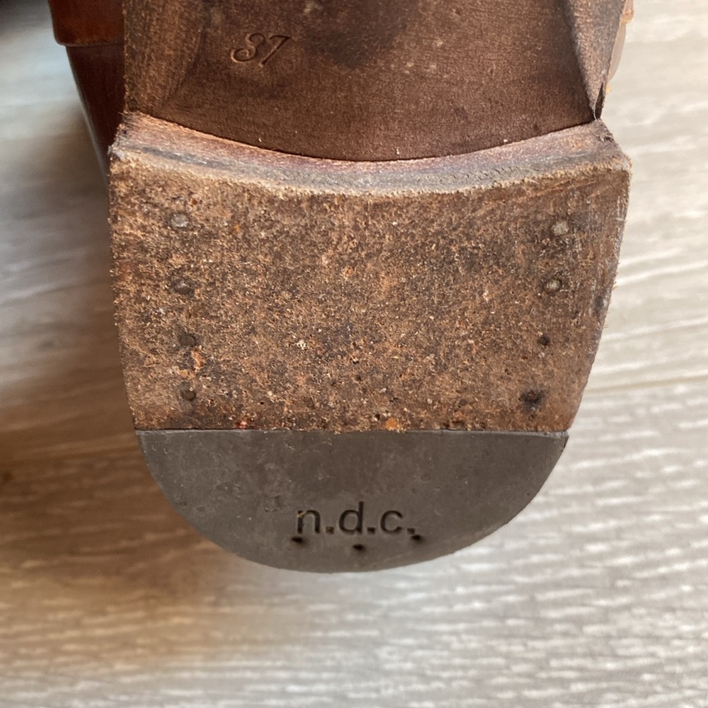 New Day Company Handmade Italian leather brown boots 34 - Picture 6 of 13